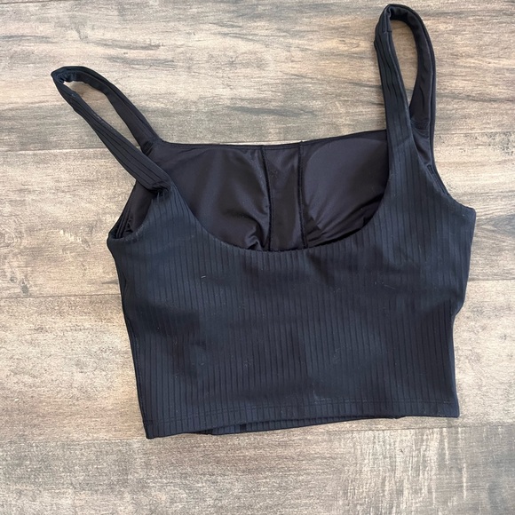 Vuori essential tank BLACK xs - Picture 3 of 4